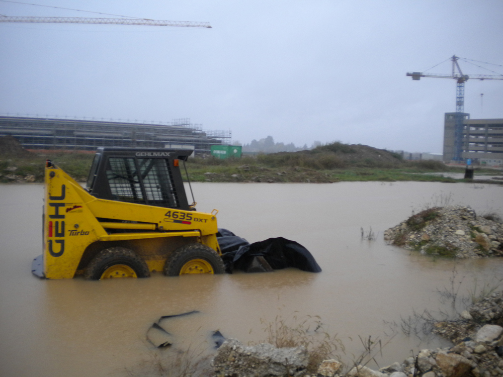 il cantiere allagato
